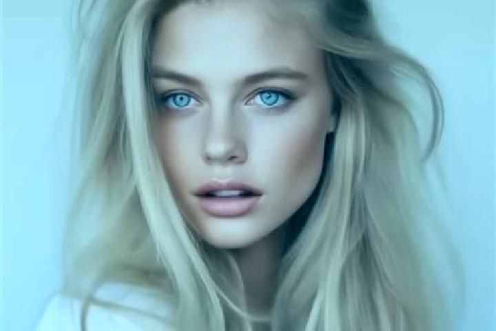 Chloe, 21, a blonde grey-eyed mixed companion based in Polle. Offering CIM, Domination, Massage. Available for incall and outcall, day and evening dates.