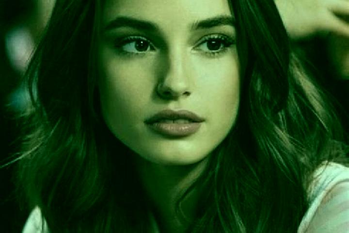 Chloe, 21, a brunette brown-eyed slavic companion based in Broadway. Offering Striptease, 69, Duos, Massage. Available for incall and outcall, day and evenin...