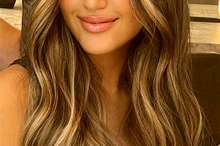 Chloe, 21, a dark blonde brown-eyed ebony companion based in Novyye Lapsary. Offering Travel Companion, Domination, Party Girl, Deep French Kissing. Availabl...