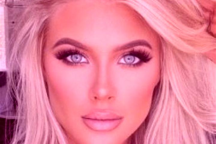 Chloe, 21, a platinum blonde blue-eyed indian companion based in Plouezoc h. Offering CIM, A-Level, 69. Available for incall and outcall, day and evening dates.