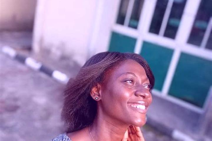 Chloe, 21 — Escort in Etinan, Nigeria