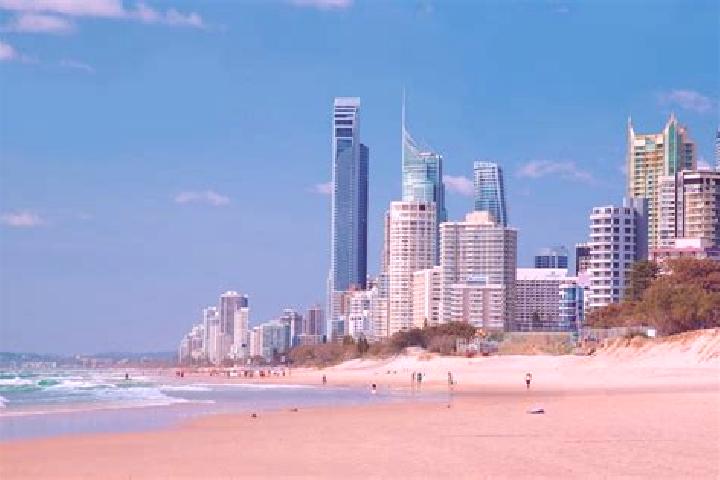 Chloe, 21 — Escort in Main Beach, Australia