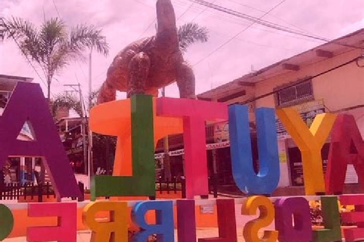 Chloe, 21 — Escort in San Nicolas Plan de Ayutla, Mexico