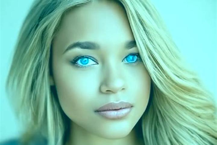 Chloe, 22, a blonde blue-eyed latina companion based in Rethabiseng. Offering Girlfriend Experience, CIM, BDSM, Tantra, Couples. Available for incall and out...