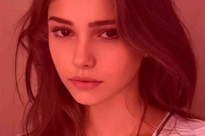 Chloe, 22, a brunette amber-eyed slavic companion based in Ouroveni. Offering A-Level, Travel Companion, Domination. Available for incall and outcall, day an...