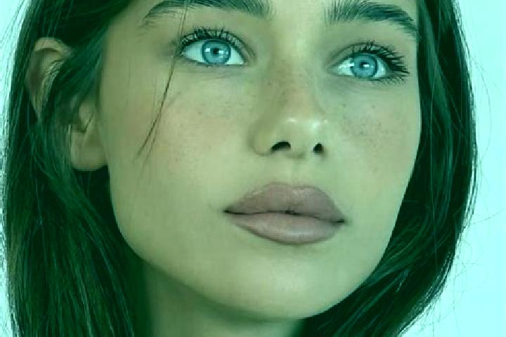 Chloe, 22, a brunette brown-eyed indian companion based in Sestao. Offering Deep French Kissing, Domination, Erotic Massage, 69. Available for incall and out...