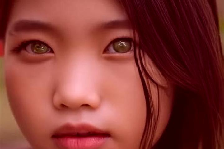 Chloe, 22, a chestnut green-eyed asian companion based in Babstovo. Offering Tantra, Domination, Roleplay. Available for incall and outcall, overnight bookin...