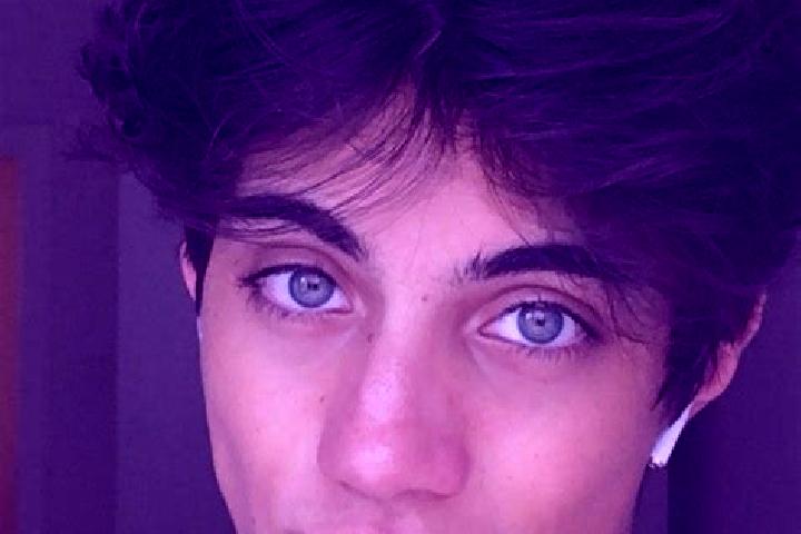 Chloe, 22, a chestnut grey-eyed caucasian companion based in Carcassonne. Offering Erotic Massage, GFE, BDSM, 69, A-Level. Available for incall and outcall, ...
