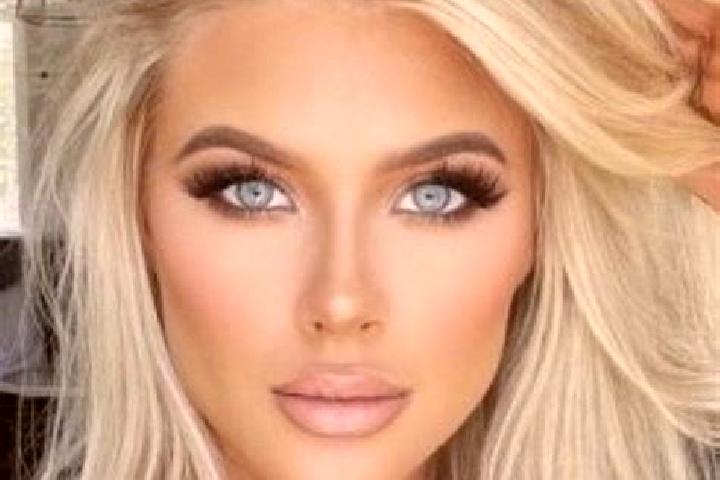Chloe, 22, a platinum blonde amber-eyed asian companion based in Wegierska Gorka. Offering Massage, CIM, Girlfriend Experience. Available for incall and outc...