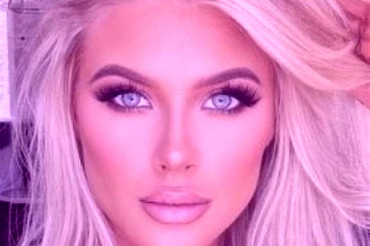 Chloe, 22, a platinum blonde blue-eyed indian companion based in Cathcart. Offering OWO, GFE, Deep French Kissing, BDSM, Prostate Massage. Available for inca...