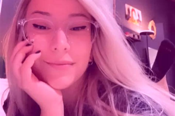 Chloe, 22, a platinum blonde dark-eyed slavic companion based in Reith bei Seefeld. Offering Tantra, Couples, Prostate Massage, Deep French Kissing. Availabl...