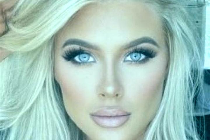 Chloe, 22, a platinum blonde grey-eyed asian companion based in Lisse. Offering Overnight, CIM, A-Level. Available for incall and outcall, day and evening da...