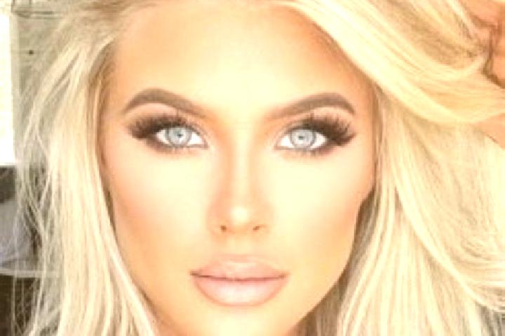 Chloe, 22, a platinum blonde hazel-eyed middle eastern companion based in Recarei. Offering CIM, Fetish, GFE. Available for incall and outcall, overnight boo...