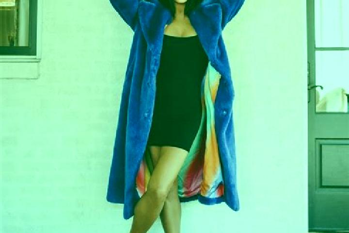 Chloe, 22 — Escort in Edgerton, United States