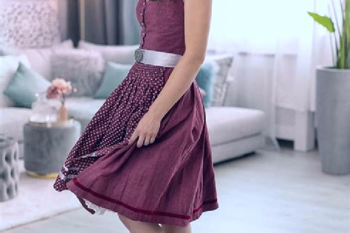 Chloe, 22 — Escort in Milhaud, France