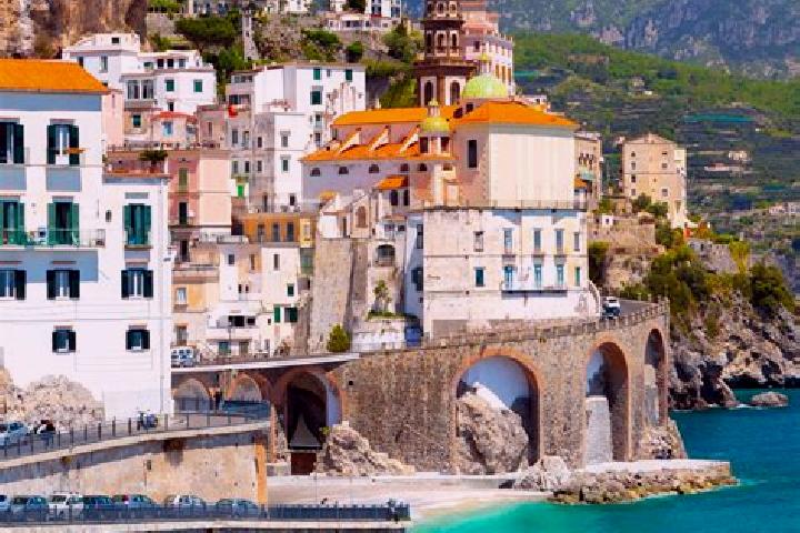 Chloe, 22 — Escort in Monteferrante, Italy