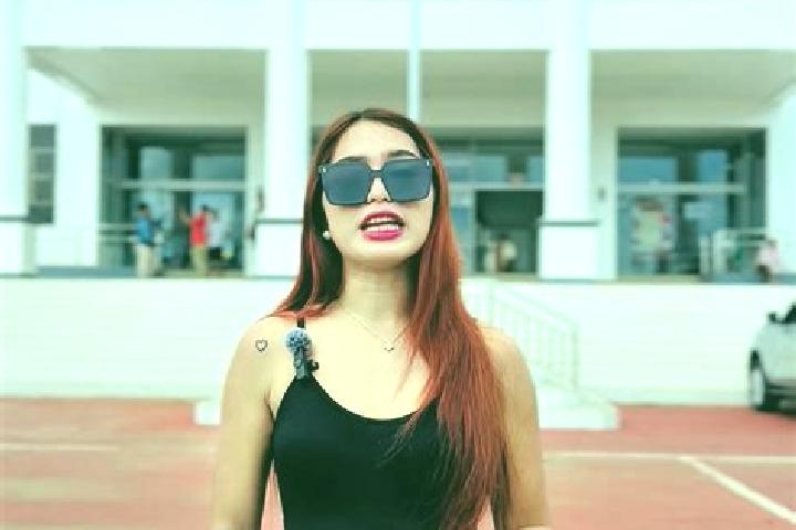 Chloe, 22 — Escort in Tampilisan, Philippines