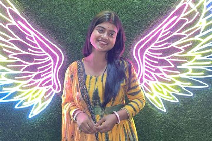 Chloe, 22 — Escort in Tufanganj, India