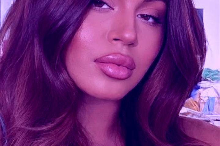 Chloe, 23, a auburn brown-eyed latina companion based in Santa Ana. Offering GFE, Overnight, OWO. Available for incall and outcall, overnight bookings availa...