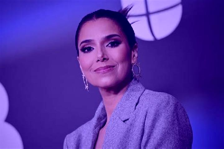 Chloe, 23, a auburn grey-eyed latina companion based in Sornay. Offering Deep French Kissing, OWO, Prostate Massage, A-Level, Party Girl. Available for incal...
