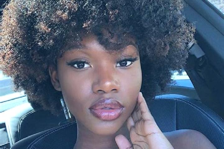 Chloe, 23, a black dark-eyed ebony companion based in Reguengo do Fetal. Offering Tantra, Dinner Date. Available for incall and outcall, day and evening dates.