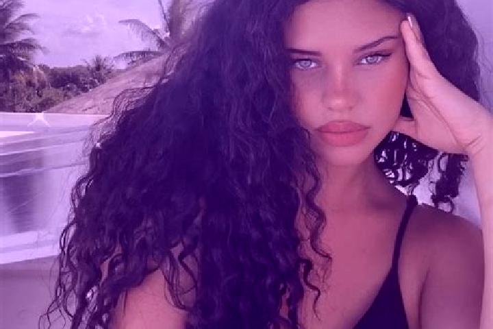 Chloe, 23, a black grey-eyed latina companion based in Grebow. Offering Domination, Fetish, Girlfriend Experience, Dinner Date. Available for incall and outc...