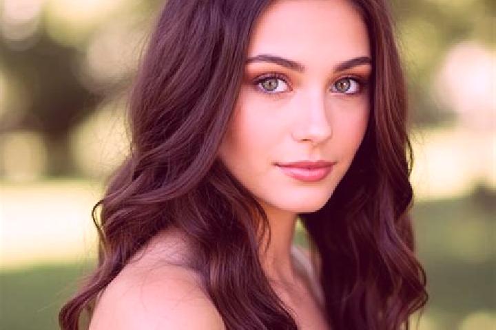 Chloe, 23, a black hazel-eyed mediterranean companion based in Miliangju. Offering GFE, Duos, Massage, Erotic Massage. Available for incall and outcall, day ...