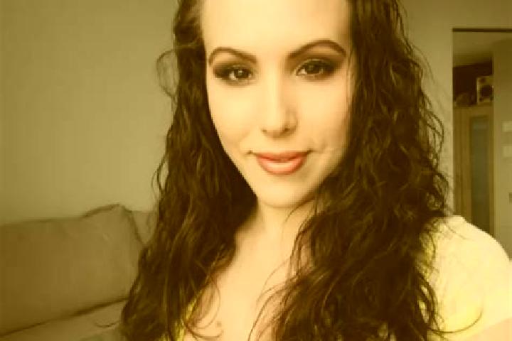 Chloe, 23, a brunette amber-eyed european companion based in Tando Bago. Offering Massage, Fetish, Erotic Massage, Girlfriend Experience, BDSM. Available for...