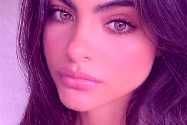 Chloe, 23, a brunette grey-eyed middle eastern companion based in Neblinas. Offering Couples, Striptease, GFE, Prostate Massage, 69. Available for incall and...