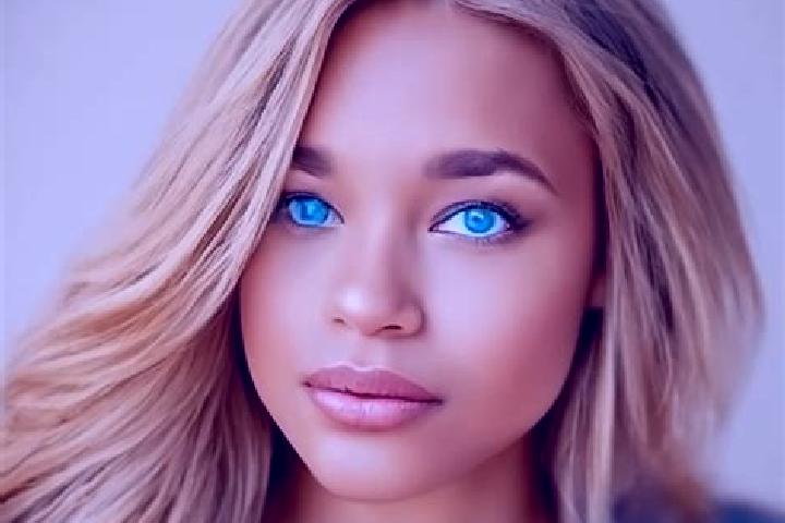 Chloe, 23, a dark blonde blue-eyed latina companion based in Jeongok. Offering Couples, Travel Companion. Available for incall and outcall, day and evening d...