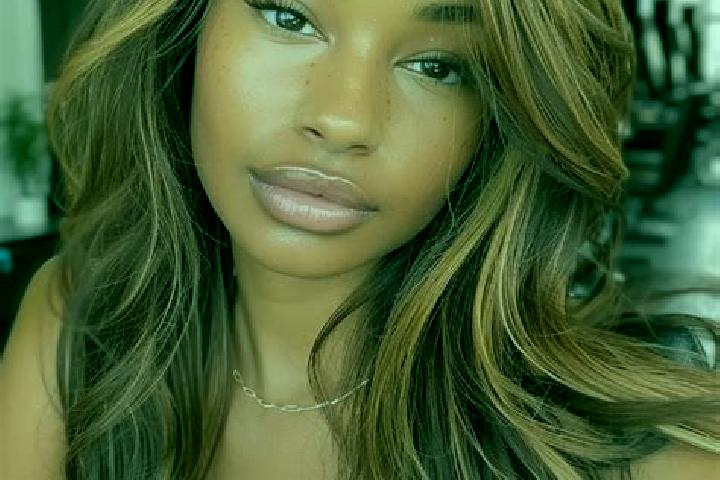 Chloe, 23, a dark blonde brown-eyed mixed companion based in Grossmoelsen. Offering Erotic Massage, Duos, CIM. Available for incall and outcall, overnight bo...