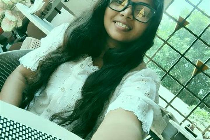 Chloe, 23 — Escort in Dharmanagar, India