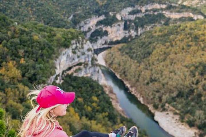 Chloe, 23 — Escort in Gorges, France