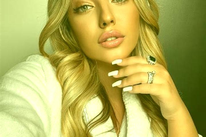 Chloe, 23 — Escort in Mardarivka, Ukraine