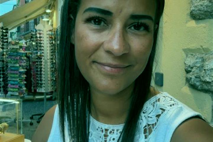 Chloe, 23 — Escort in Rhaunen, Germany