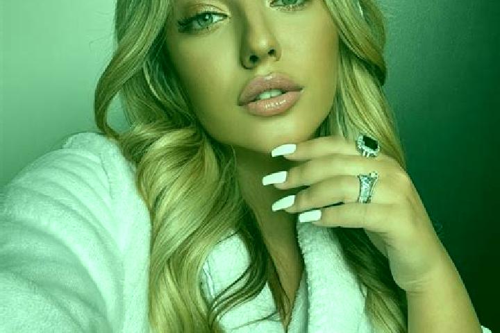 Chloe, 23 — Escort in Serefler, Turkey