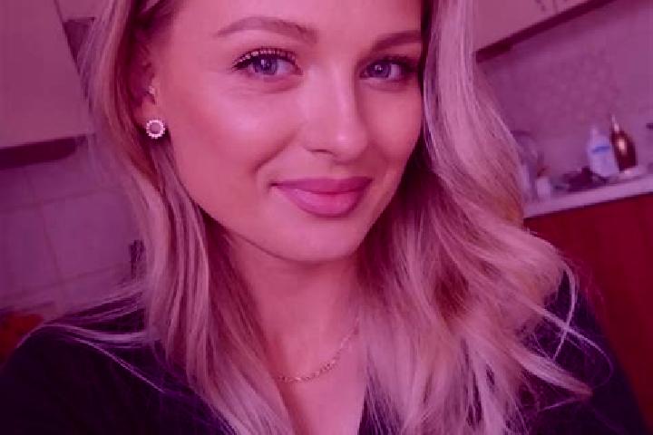 Chloe, 23 — Escort in Vozdovac, Serbia