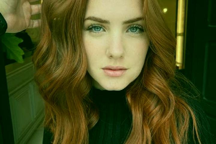 Chloe, 24, a auburn blue-eyed caribbean companion based in Siror. Offering Tantra, BDSM, CIM, GFE. Available for incall and outcall, day and evening dates.