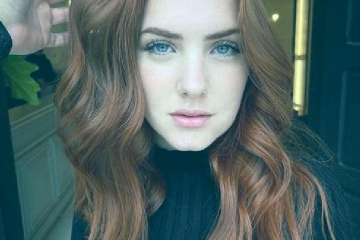 Chloe, 24, a auburn blue-eyed ebony companion based in Sendang Timur. Offering Fetish, Duos, GFE, Massage. Available for incall and outcall, day and evening ...