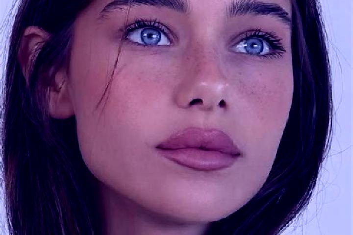Chloe, 24, a brunette grey-eyed slavic companion based in Laharpur. Offering 69, Roleplay, BDSM, Party Girl. Available for incall and outcall, overnight book...