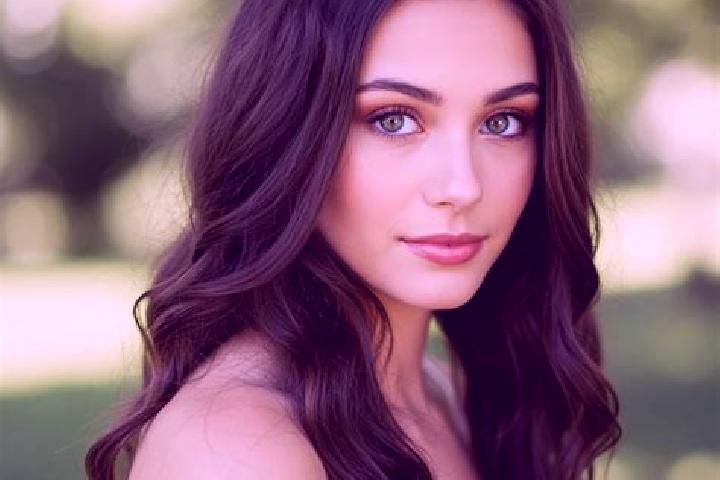 Chloe, 24, a brunette hazel-eyed slavic companion based in Melon. Offering A-Level, Travel Companion, OWO. Available for incall and outcall, day and evening ...