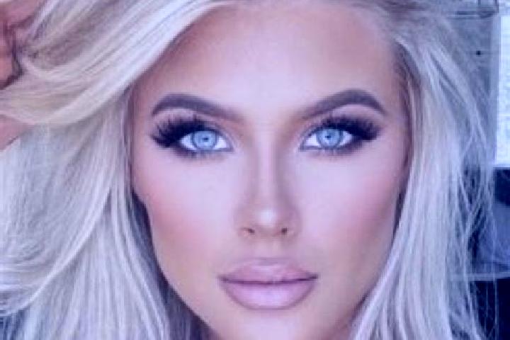 Chloe, 24, a platinum blonde hazel-eyed indian companion based in Si Mahosot. Offering Domination, Dinner Date, 69, Couples. Available for incall and outcall...