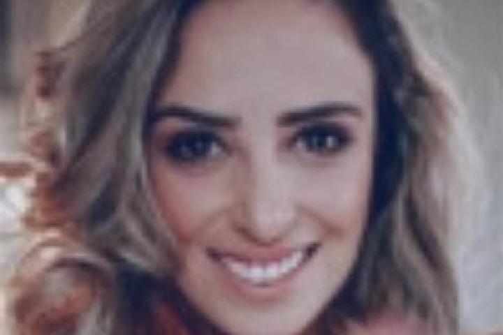 Chloe, 24 — Escort in Campos Borges, Brazil