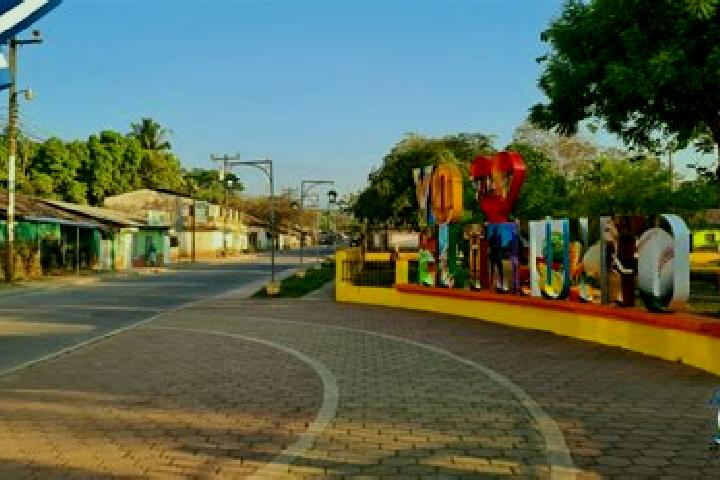 Chloe, 24 — Escort in El Triunfo, Honduras
