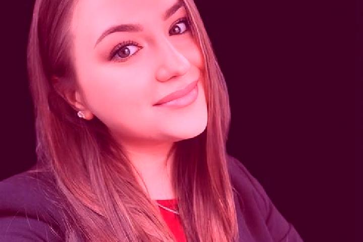 Chloe, 24 — Escort in Focuri, Romania