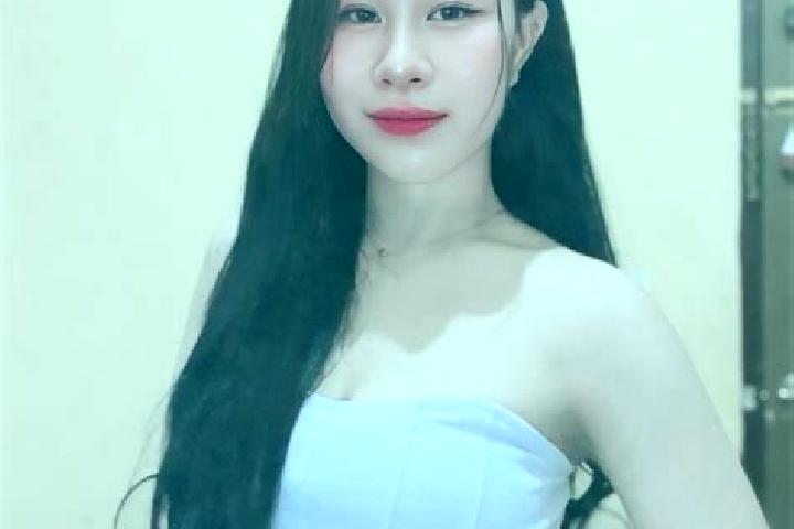 Chloe, 24 — Escort in Nagtipunan, Philippines
