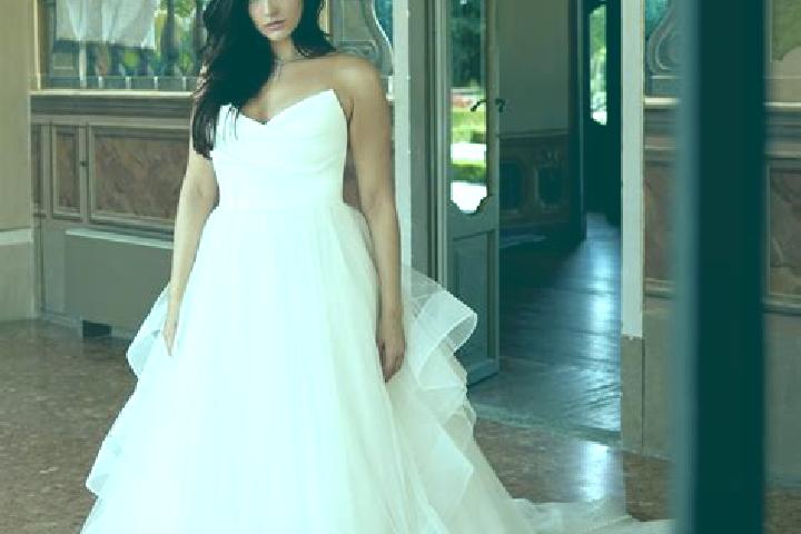 Chloe, 24 — Escort in Sainte-Tulle, France