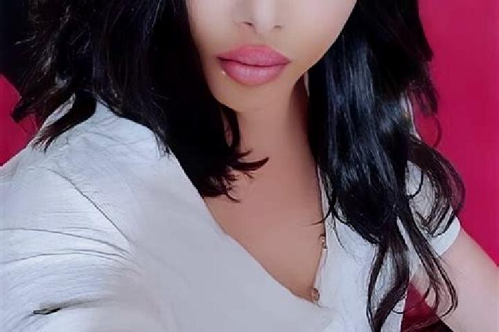 Chloe, 24 — Escort in Santa Monica-Cella, Italy
