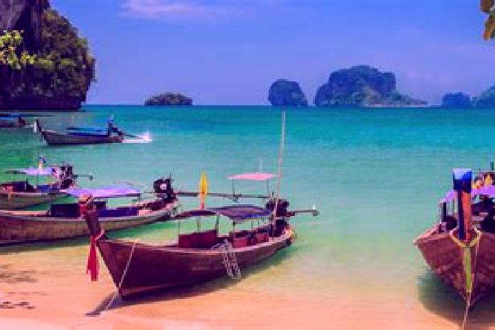 Chloe, 24 — Escort in Sung Noen, Thailand