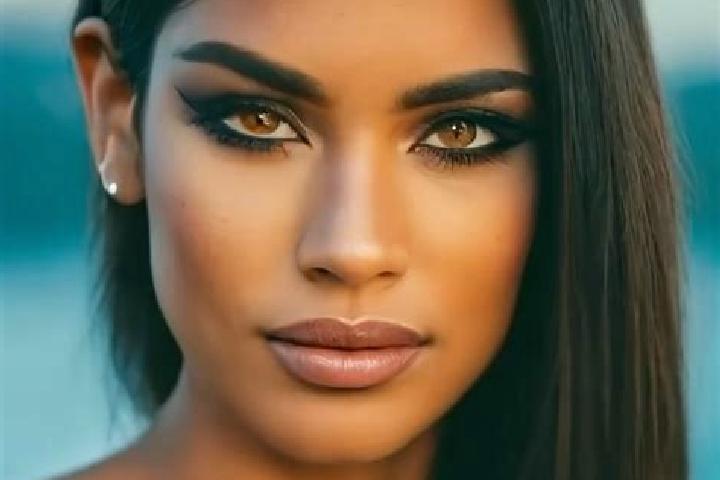 Chloe, 25, a black green-eyed latina companion based in Guemene-Penfao. Offering Tantra, Party Girl, Massage. Available for incall and outcall, day and eveni...
